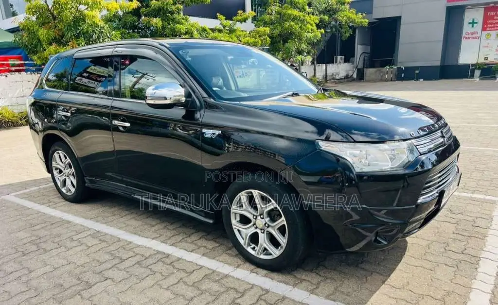 Mitsubishi Outlander 2014 SUV (Used)