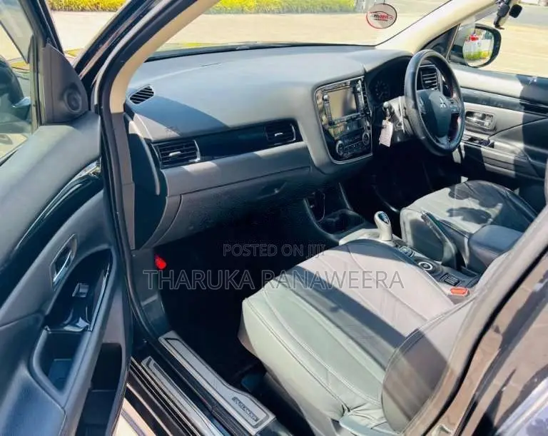 Mitsubishi Outlander 2014 SUV (Used)