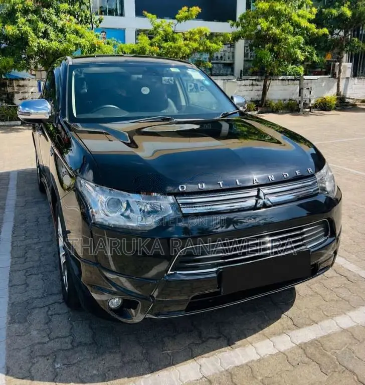 Mitsubishi Outlander 2014 SUV (Used)