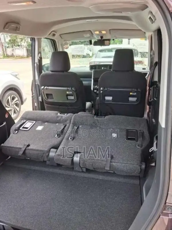 Toyota Roomy 2025 Car (Used)