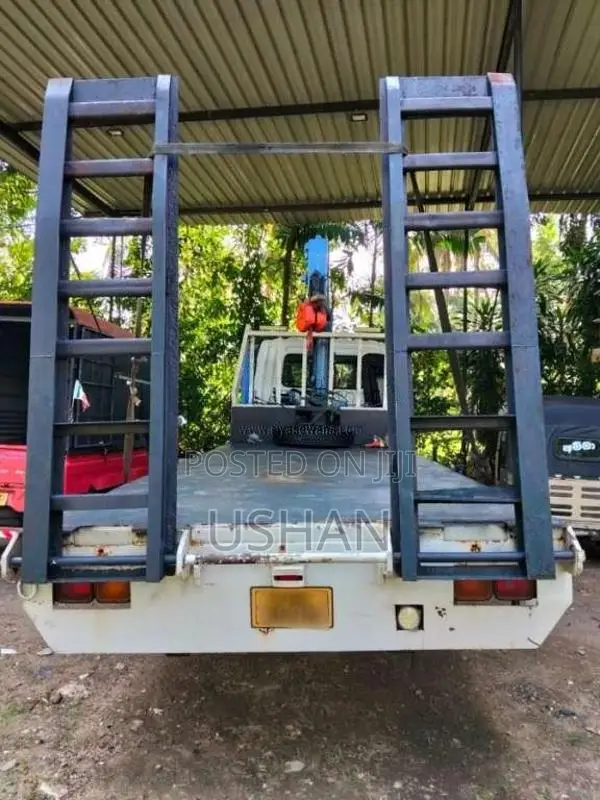 Mitsubishi Boom Truck 1991 Heavy-Duty (Used)