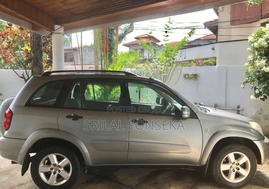 Toyota RAV4 2004 SUV (Used)