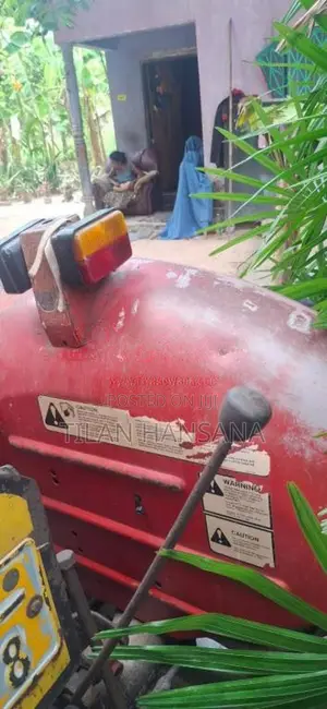 Massey-Ferguson 240 1993 Tractor (Used)