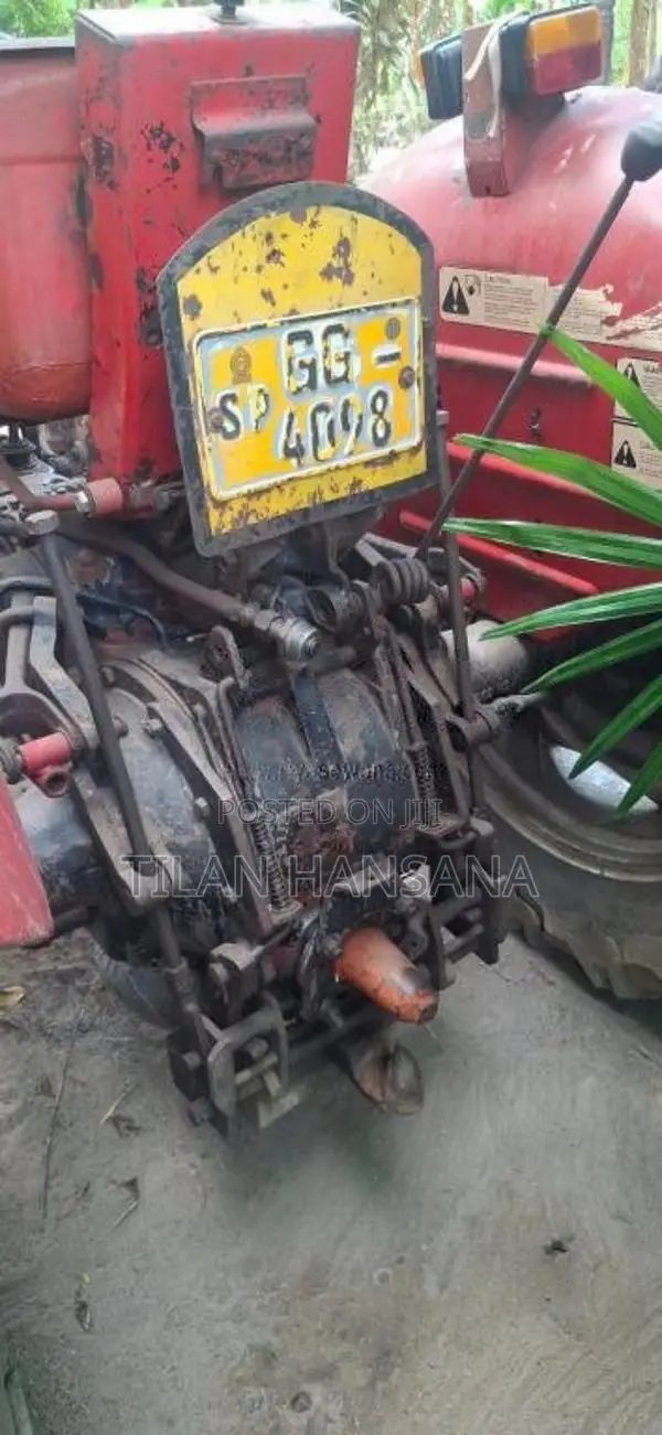 Massey-Ferguson 240 1993 Tractor (Used)