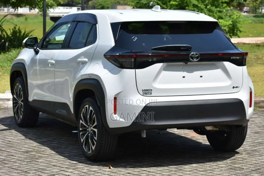 Toyota Yaris Cross HYBRID Z 2025 SUV Unregistered (Recondition)