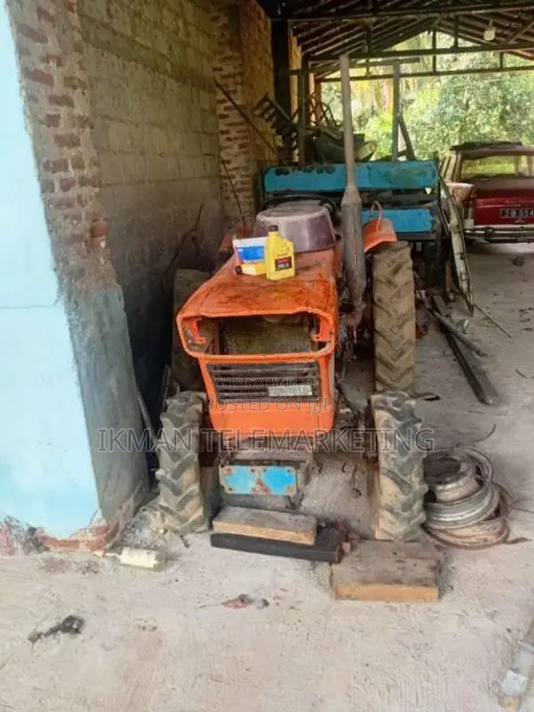 Kubota Kubota 1994 Tractor (Used)