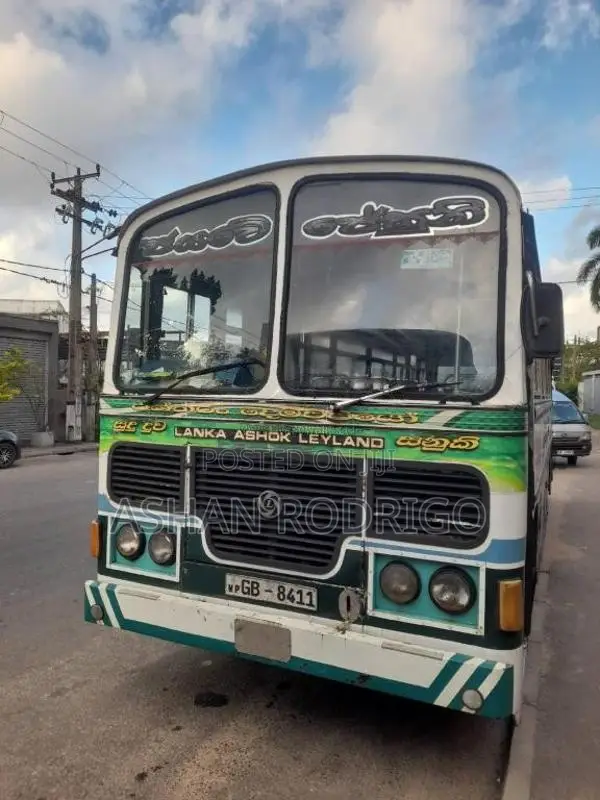 Ashok-Leyland Leyland 2000 Bus (Used)