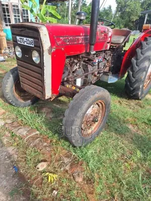 Massey-Ferguson 135 2000 Tractor (Used)