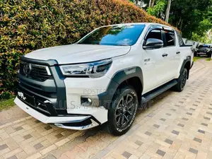 Toyota Hilux Revo Rocco 2025 Pickup (Used)