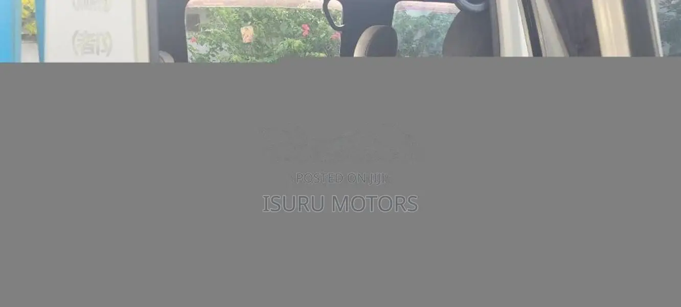 Mitsubishi CrewCab 1982 Crew Cab (Used)