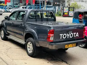Toyota Hilux 2011 Pickup (Used)