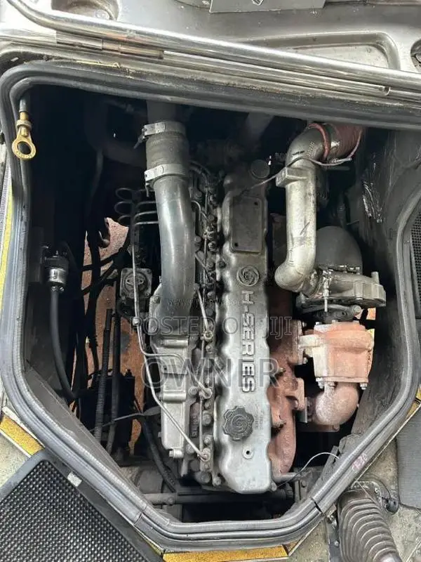 Ashok-Leyland Leyland 2012 Bus (Used)