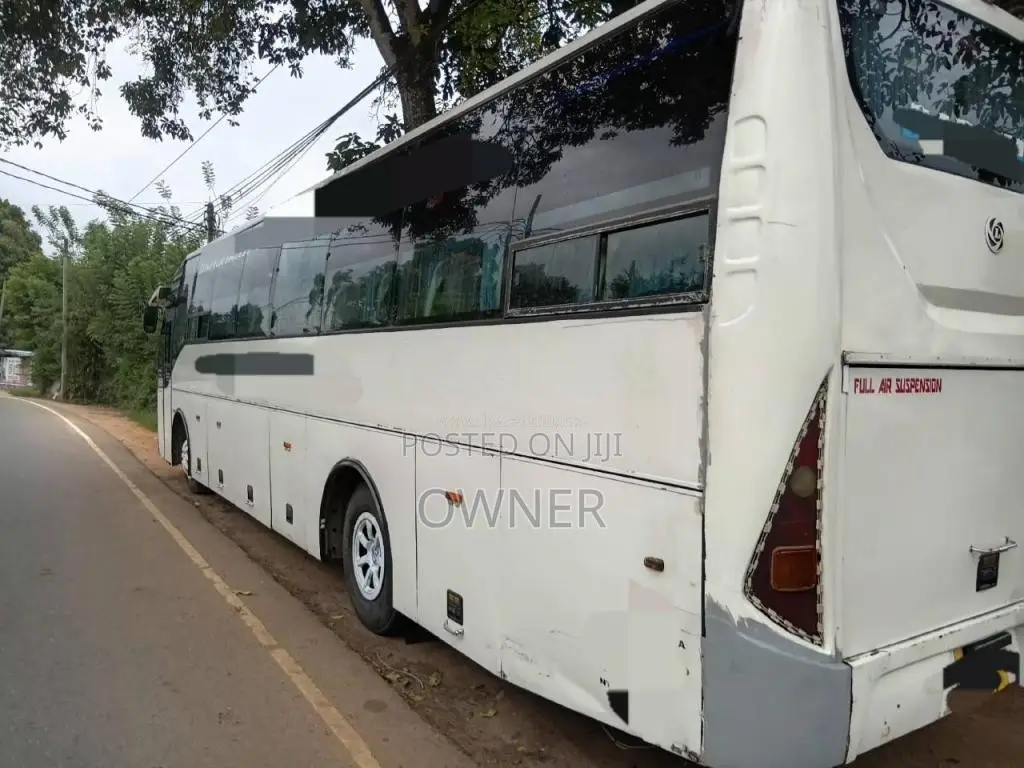 Ashok-Leyland Leyland 2015 Bus (Used)