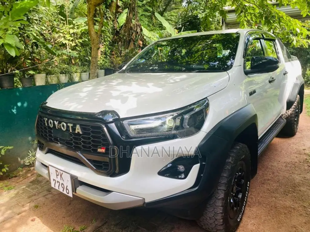 Toyota Hilux GR Sport 2024 Pickup (Used)