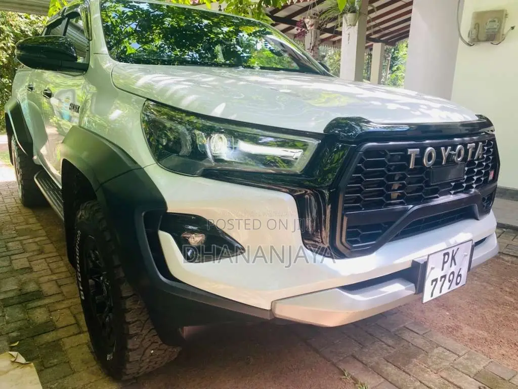 Toyota Hilux GR Sport 2024 Pickup (Used)