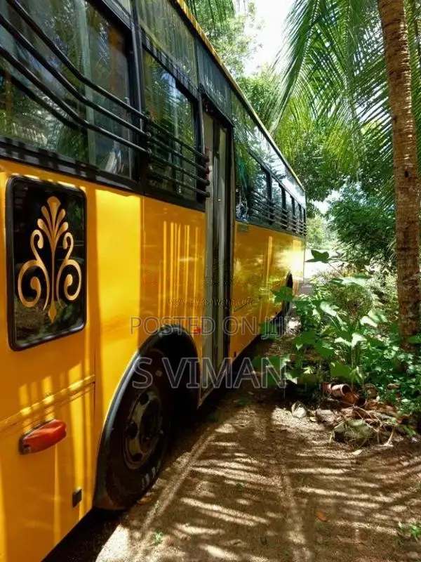Ashok-Leyland Lynx 2015 Bus (Used)