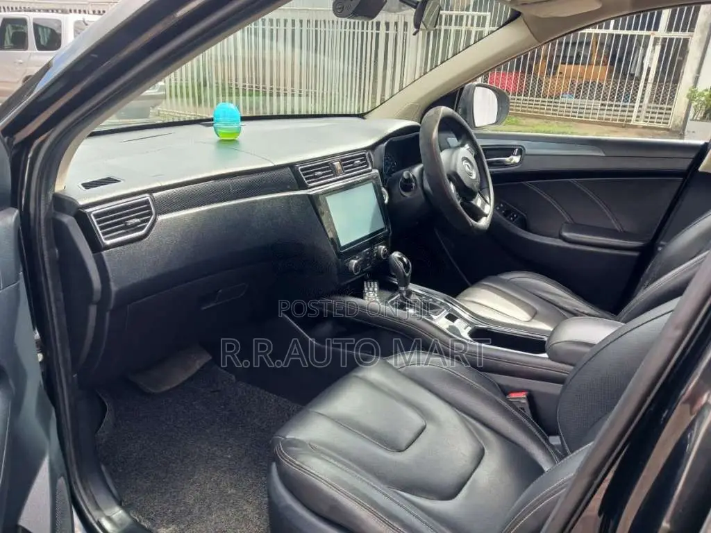 DFSK Glory 580 2019 SUV (Used)