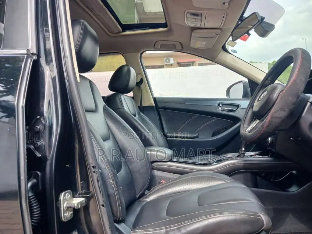DFSK Glory 580 2019 SUV (Used)