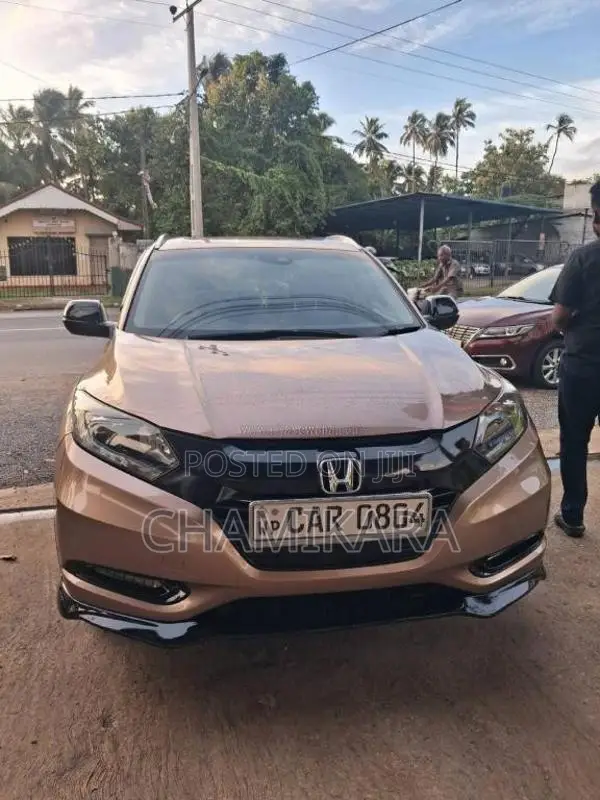 Honda VEZEL Z SENSING 2016 SUV (Used)