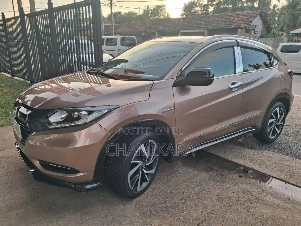 Honda VEZEL Z SENSING 2016 SUV (Used)