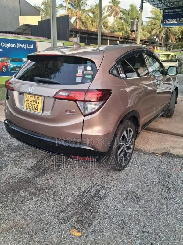 Honda VEZEL Z SENSING 2016 SUV (Used)