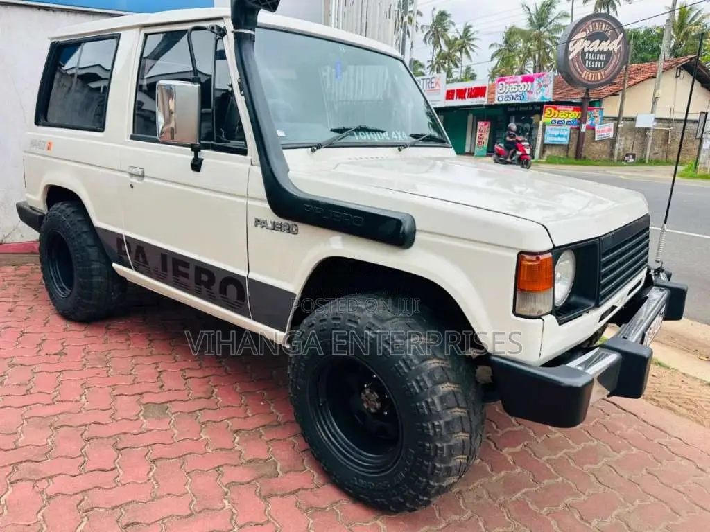 Mitsubishi Pajero 1986 SUV (Used)