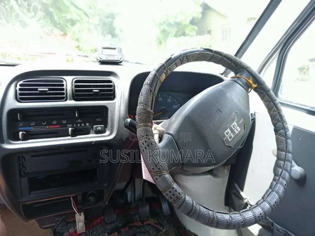 Suzuki Every 1999 Van (Used)