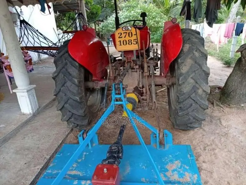 Massey-Ferguson 135 1999 Tractor (Used)