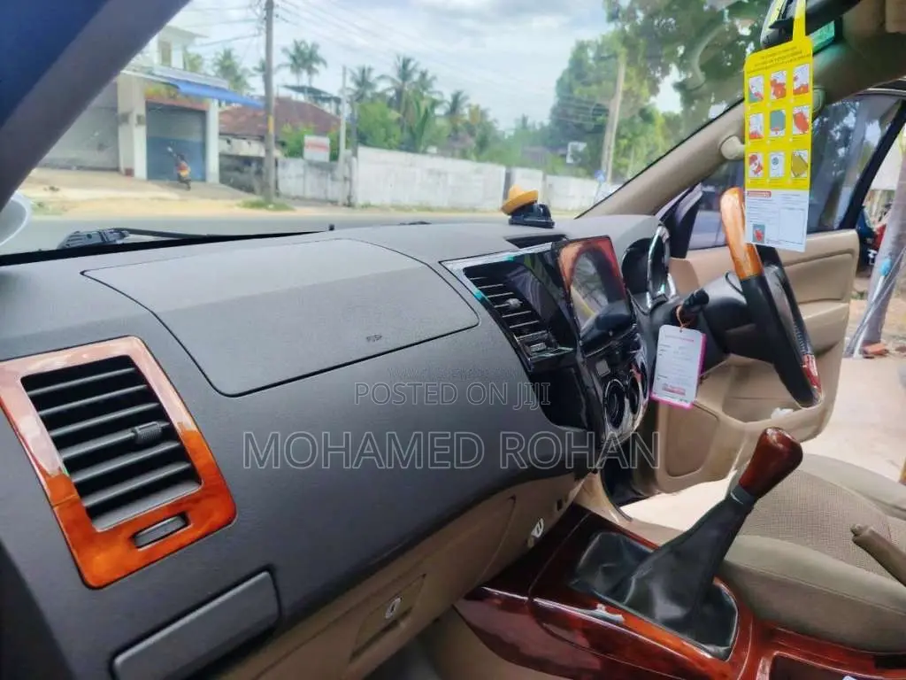 Toyota Hilux Vigo Smart Cap 2010 Pickup (Used)