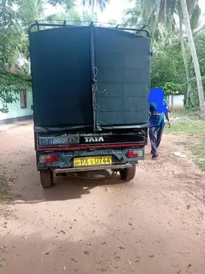 Tata Dimo Batta 2014 Lorry (Used)
