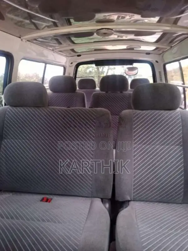 Toyota LH113 1993 Van (Used)