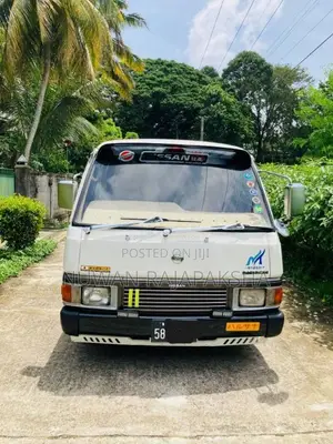 Nissan Caravan 1991 Van (Used)