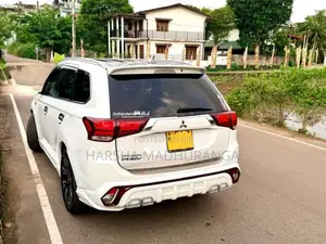 Mitsubishi Outlander 2015 SUV (Used)