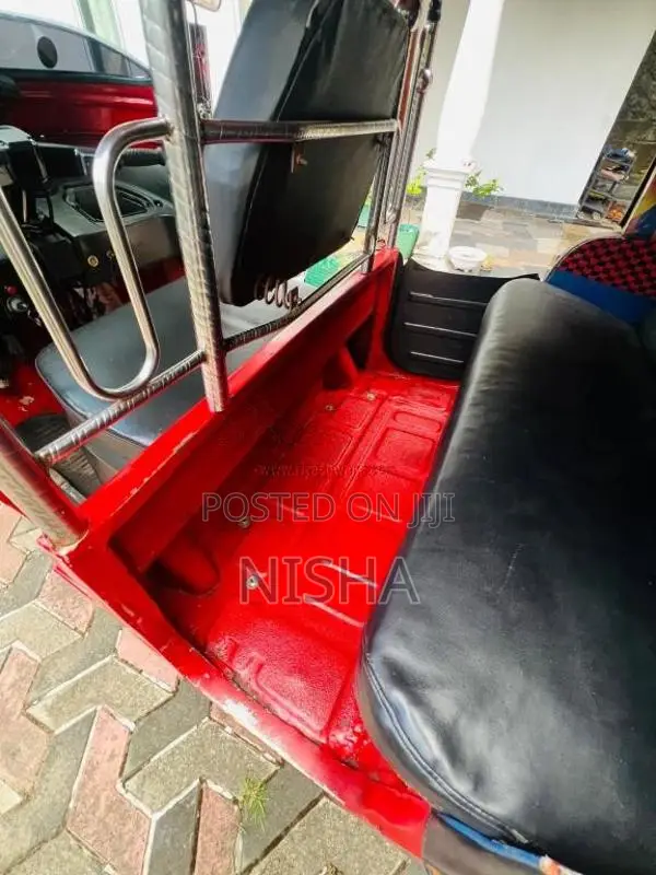 Bajaj RE 2011 Three Wheel (Used)