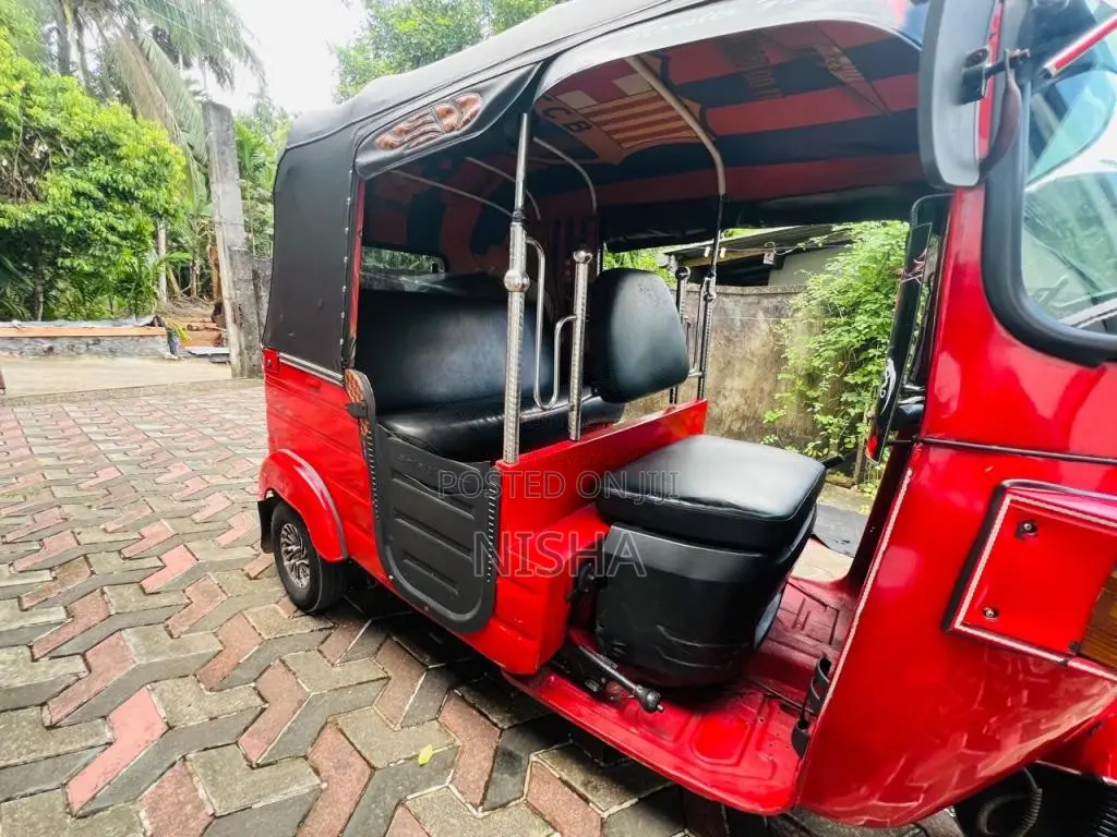 Bajaj RE 2011 Three Wheel (Used)