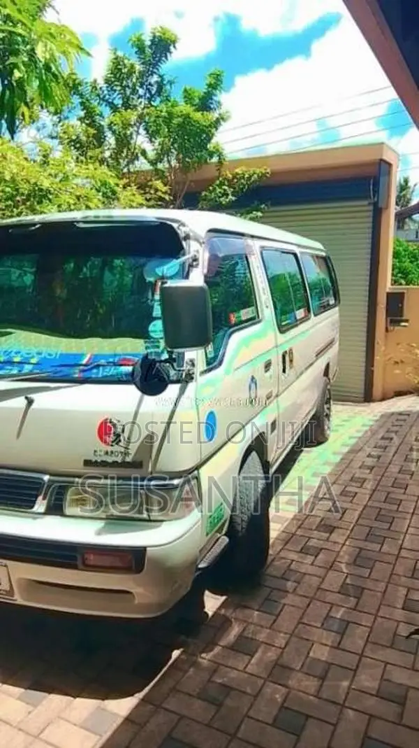 Nissan Caravan 1991 Van (Used)