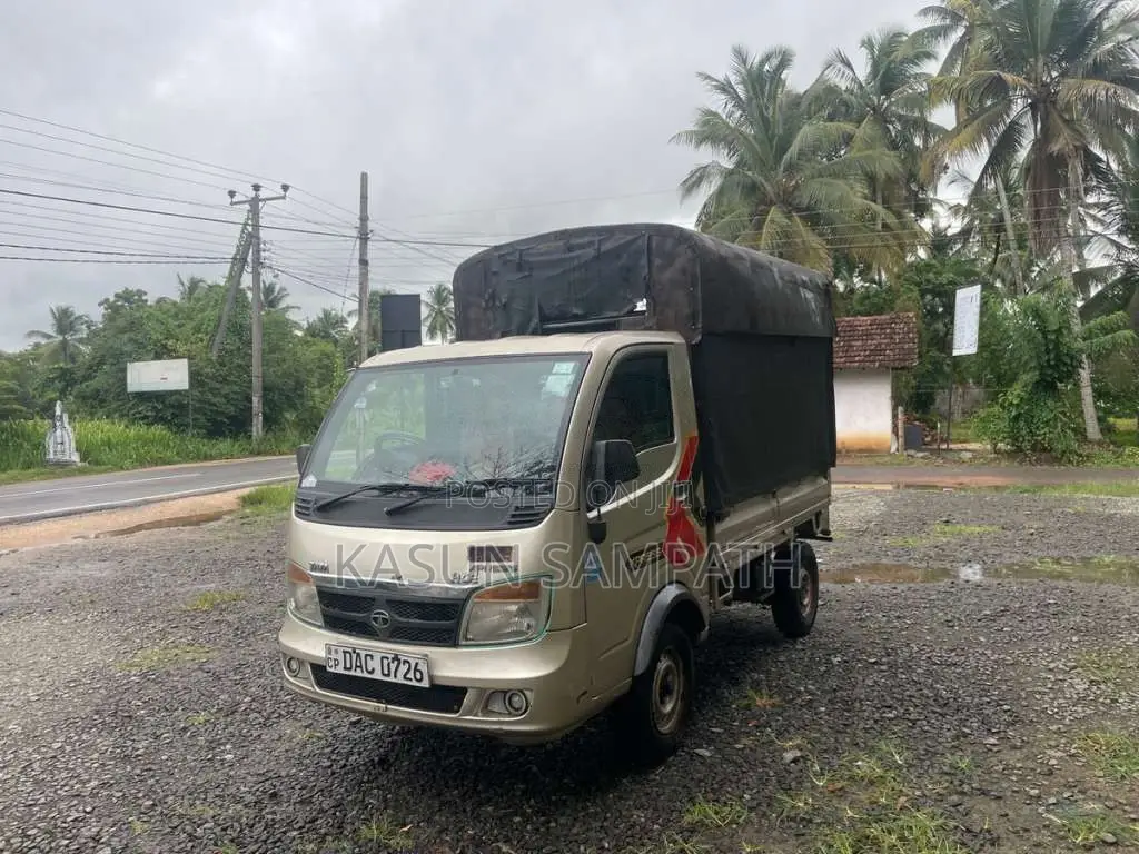 Tata Express 2015 Lorry (Used)