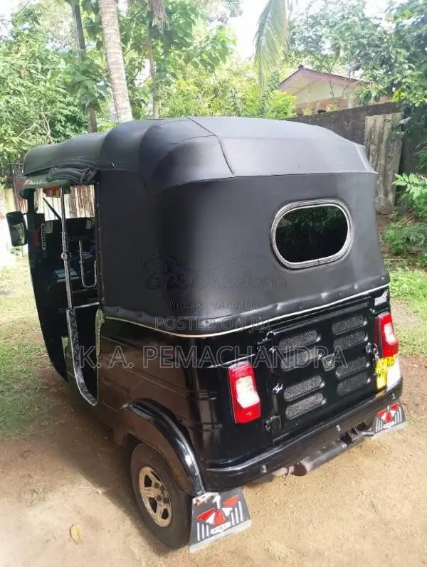 Bajaj RE 205 2016 Three Wheel (Used)