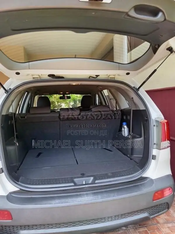 Kia Sorento 2011 SUV (Used)