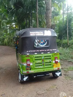 Bajaj RE 2015 Three Wheel (Used)