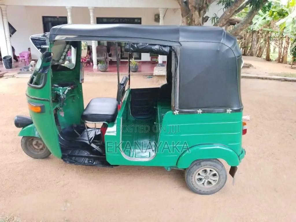 Bajaj RE 2 Stroke 2000 Three Wheel (Used)