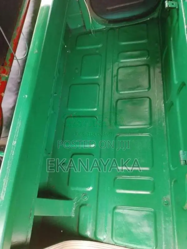 Bajaj RE 2 Stroke 2000 Three Wheel (Used)
