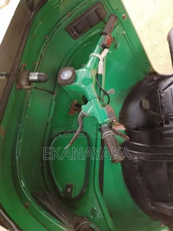 Bajaj RE 2 Stroke 2000 Three Wheel (Used)