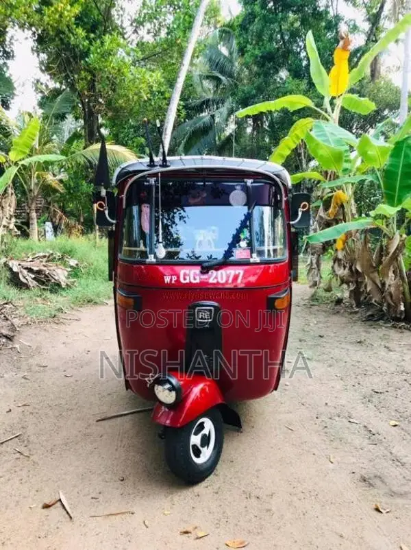 Bajaj Re 2 stroke 2000 Three Wheel (Used)