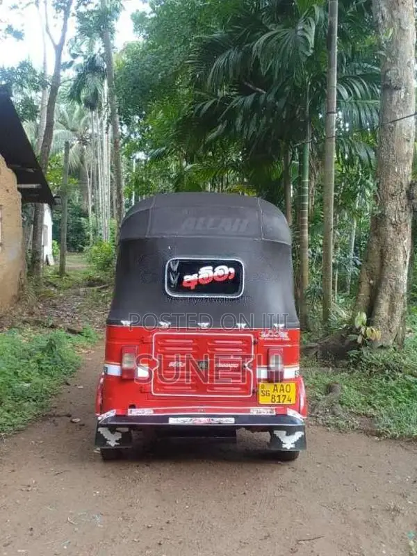 Bajaj RE 2014 Three Wheel (Used)