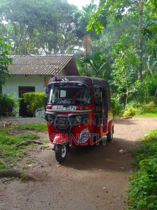 Bajaj RE 2014 Three Wheel (Used)