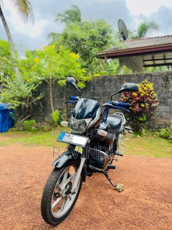 Bajaj Platina 2006 Motorbike (Used)