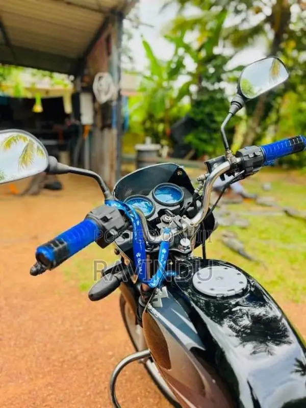 Bajaj Platina 2006 Motorbike (Used)