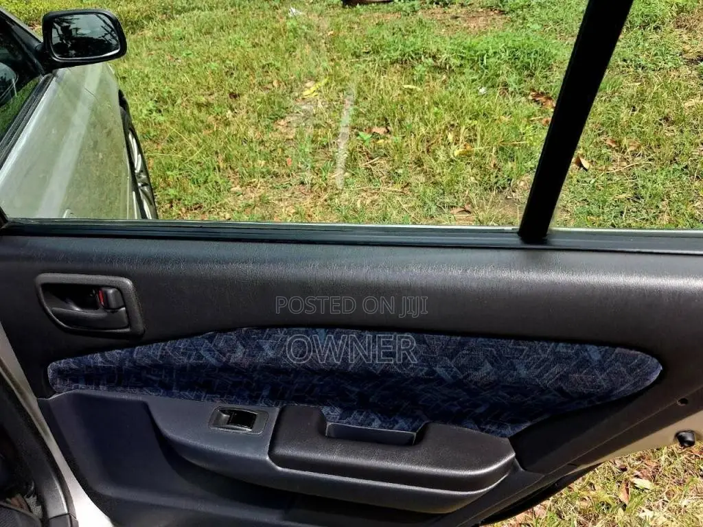 Toyota Carina 2006 Car (Used)