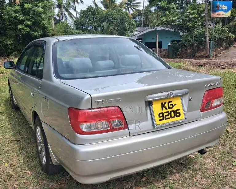 Toyota Carina 2006 Car (Used)